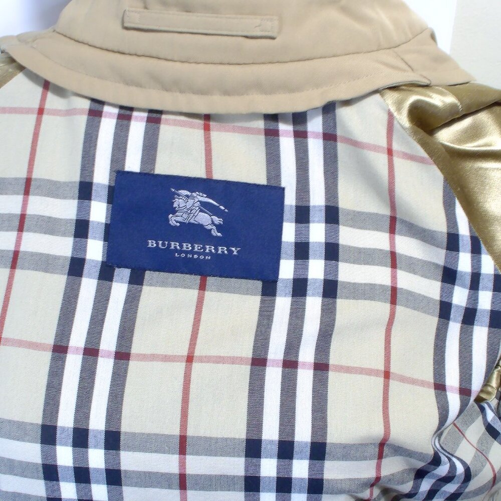 Burberry Unisex Tan Trench Coat, with Belt, Hidden Buttons - Picture 6 of 12